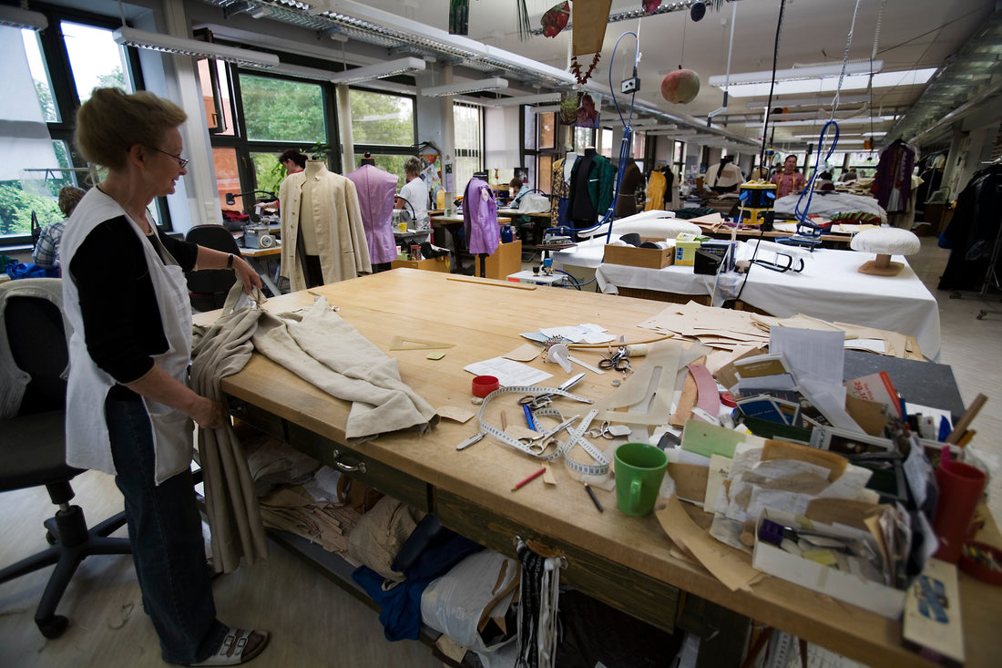 Frauen im Zunftwesen: Handwerkerinnen, Frauenzünfte & Witwenrecht